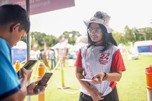 BIB: 
                            <button type="button" onclick="openModal(26536616)" class="btn btn-primary btn-sm float-right btn-popup" data-toggle="modal" data-target=".modal-high-quality">
                        <i class="fas fa-shopping-cart"></i> Add to Cart
                    </button>
                                            <button type="button" onclick="isThisMe(26536616, true)" class="btn btn-success btn-sm float-right btn-popup btn-isme hidden" data-toggle="tooltip" data-placement="bottom" title="นี่คือรูปของคุณใช่ไหม คลิกที่นี่เพื่อเอาเข้าอัลบั้ม">
                        <i class="fas fa-plus"></i> Add to album
                    </button>
                    <button type="button" onclick="isThisMe(26536616, false)" class="btn btn-warning btn-sm float-right btn-popup btn-isnotme hidden">
                        <i class="fas fa-ban"></i> Remove from album
                    </button>